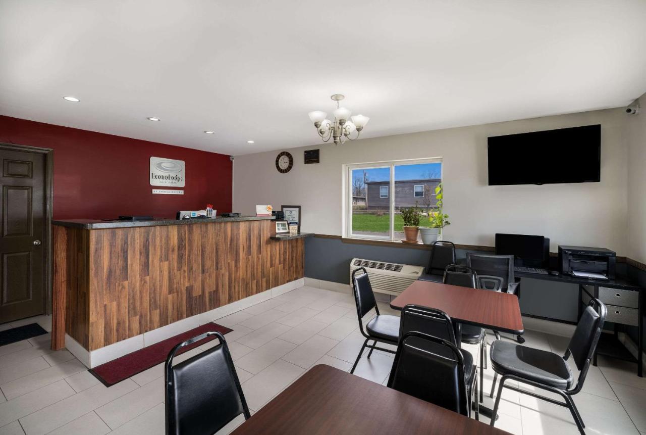 Econo Lodge Inn & Suites Canandaigua Exteriör bild